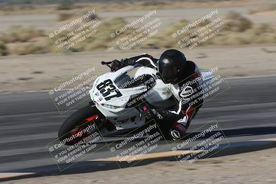 media/Sep-20-2025-Race Pace (Sat) [[d4e1b33f4d]]/Non Verified/Turn 4 Inside (8am)/